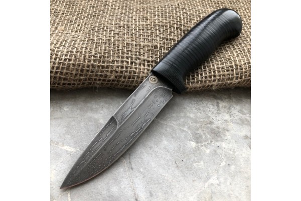 Carving knife made of cast bulat R003 (typeset leather) 