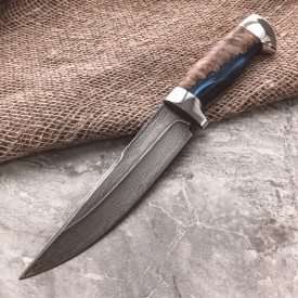 Carving knife made of cast bulat R008 (nut)