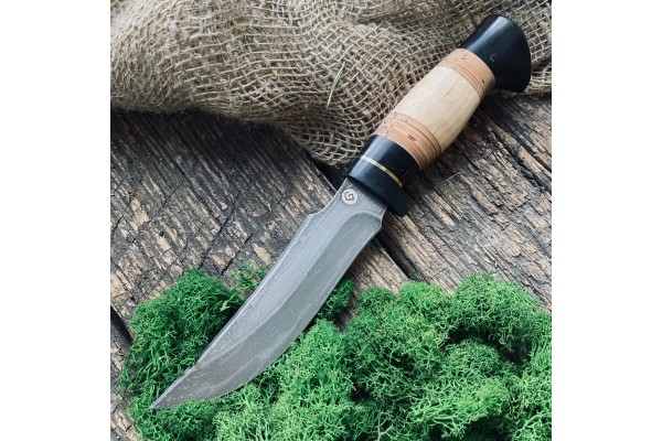 Travel knife made of cast bulat T001-V1