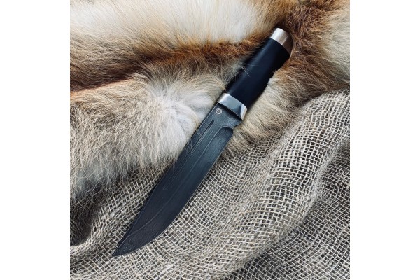 Hunting knife from cast bulat V006-V1 (hornbeam)